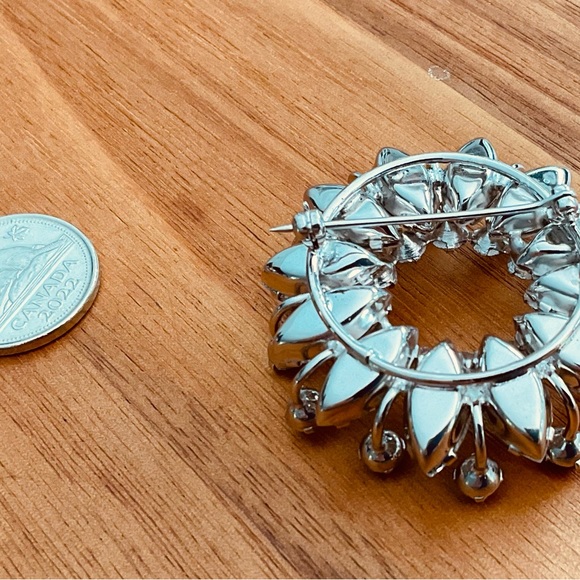 Broche vintage en pierres du Rhin. Vintage rhinestone brooch. - Picture 6 of 6